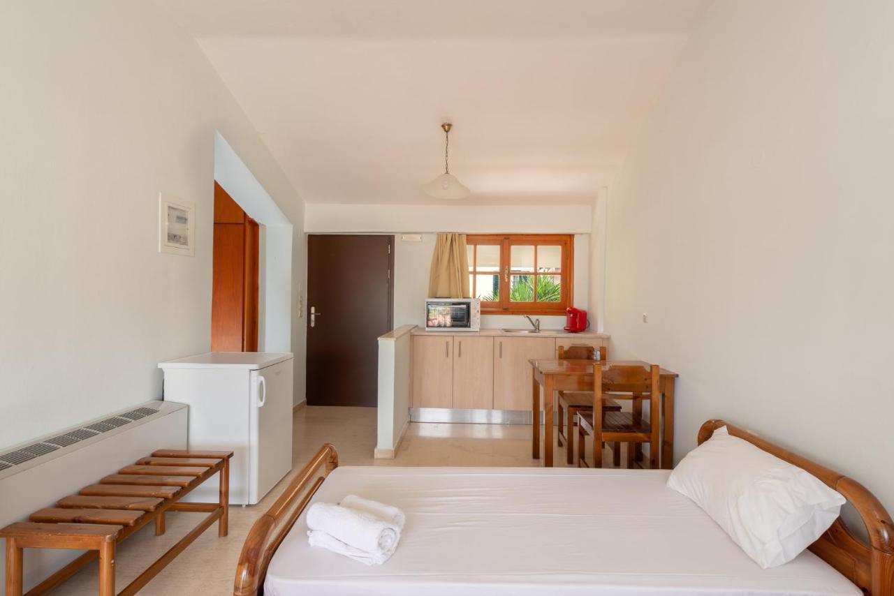 ארגוסטולי Europe Hotel מראה חיצוני תמונה
